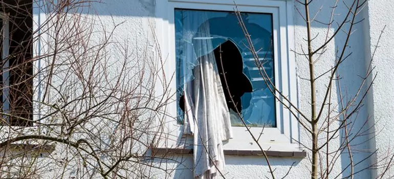 Storm Window Installation Contractors in DeLand, FL