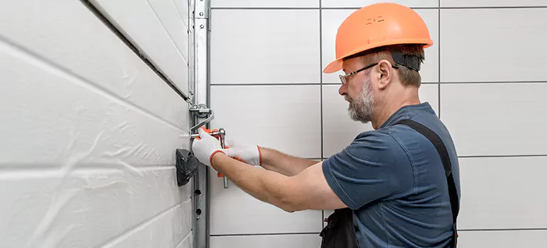 Garage Door Repair in DeLand